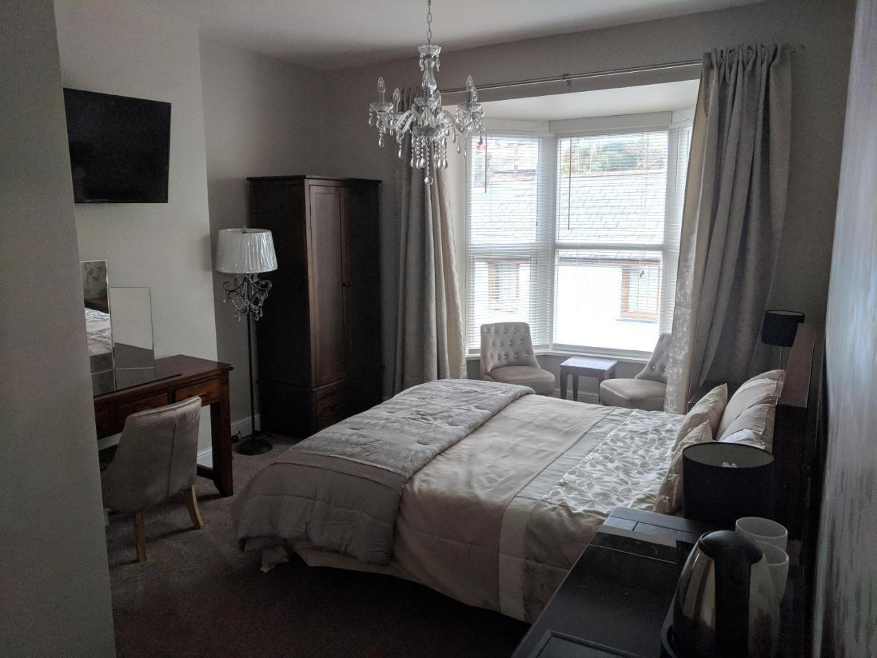 Lion House Bed & Breakfast With Restaurant Combe Martin Exteriör bild
