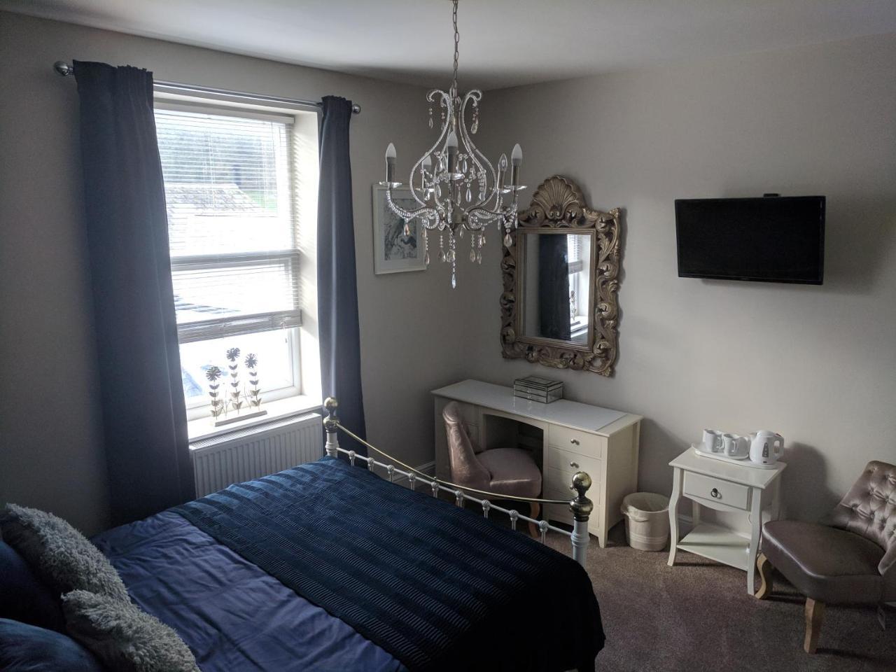 Lion House Bed & Breakfast With Restaurant Combe Martin Exteriör bild