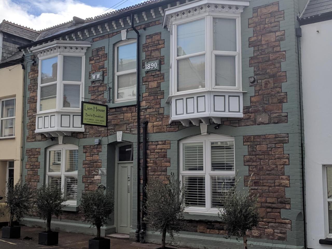Lion House Bed & Breakfast With Restaurant Combe Martin Exteriör bild